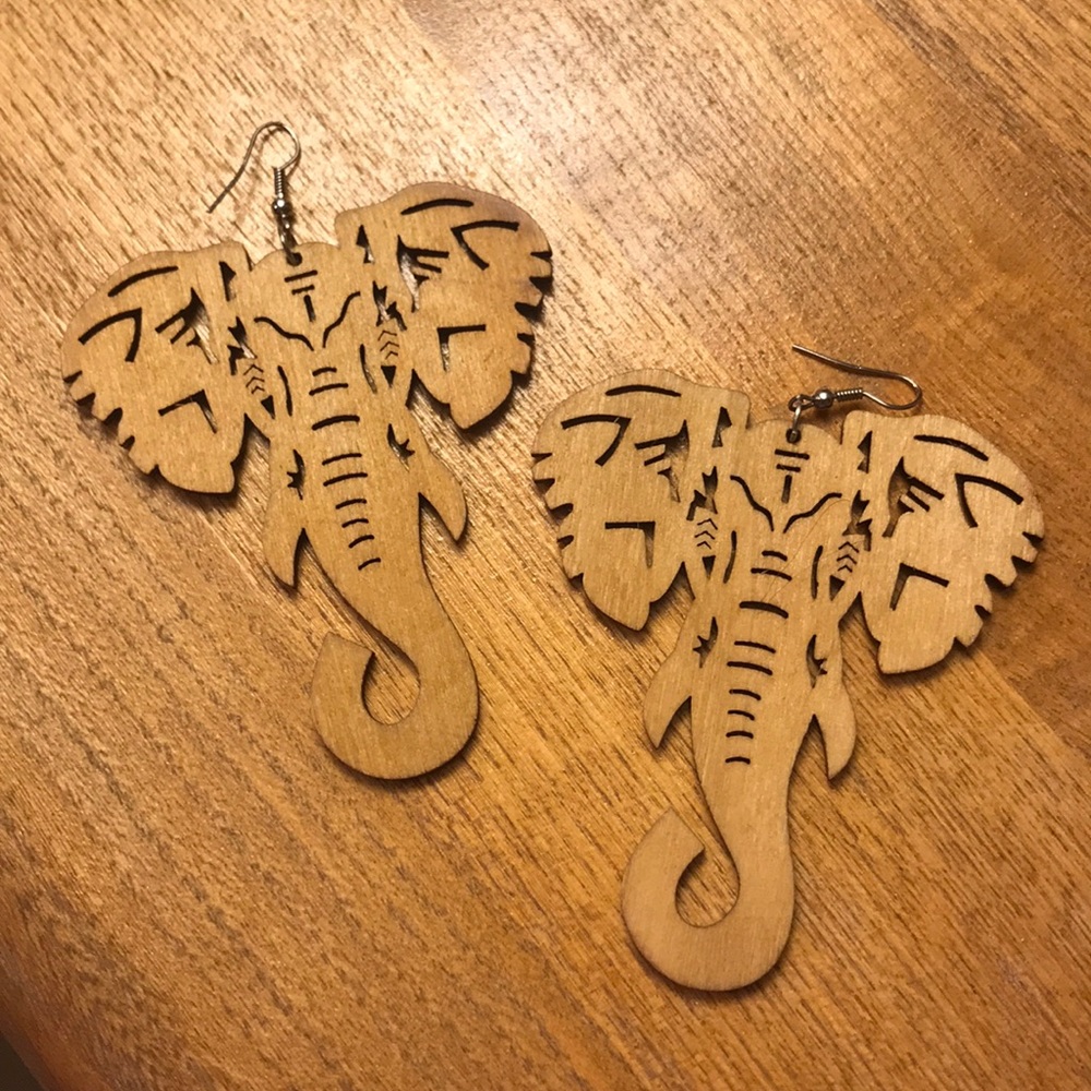 Wooden Elephant Earrings 🐘